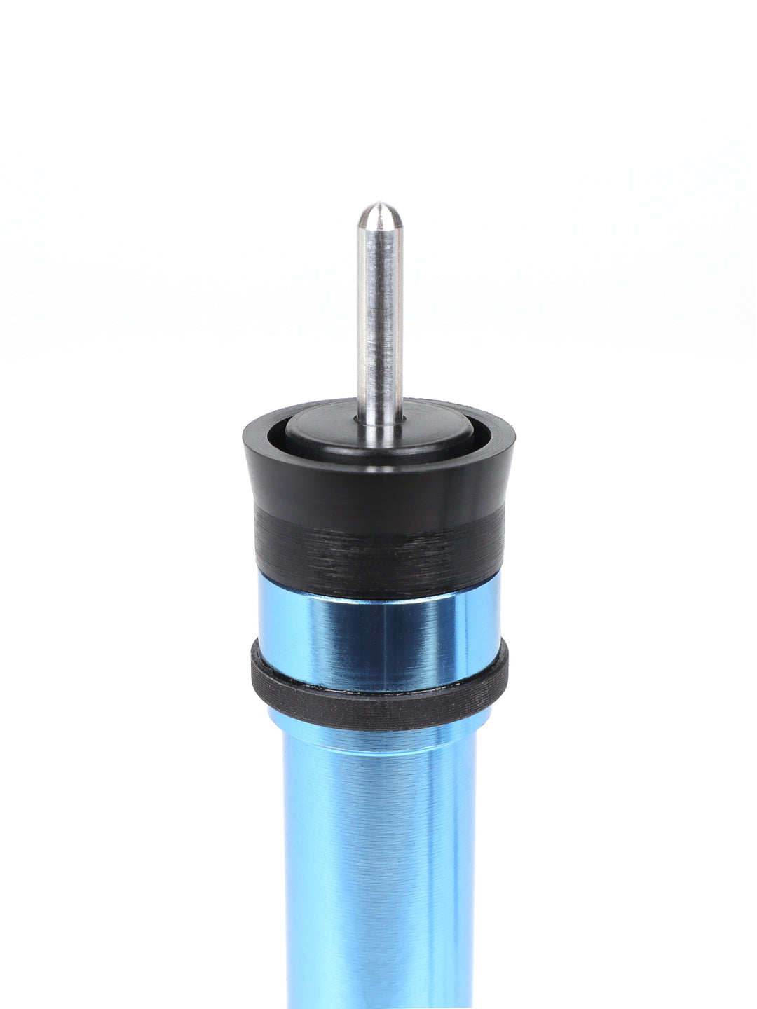 SSG96 airbrake pin protruding from the CNC modified piston head on the blue piston